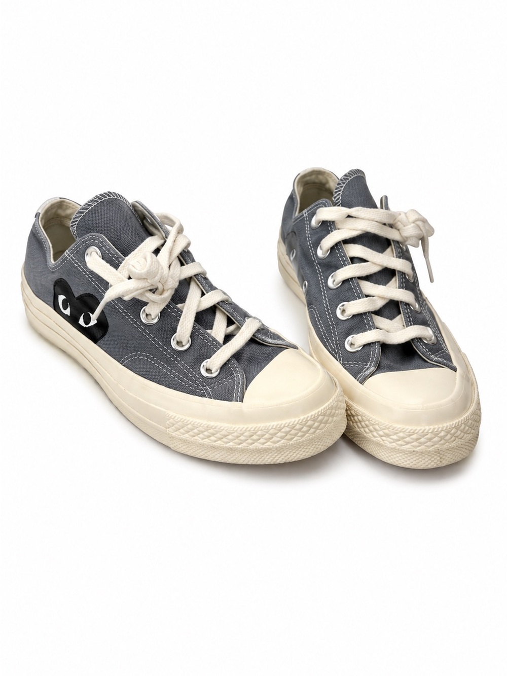 Comme des Garcons PLAY Converse Gray Low-Top Heart Logo Sneakers